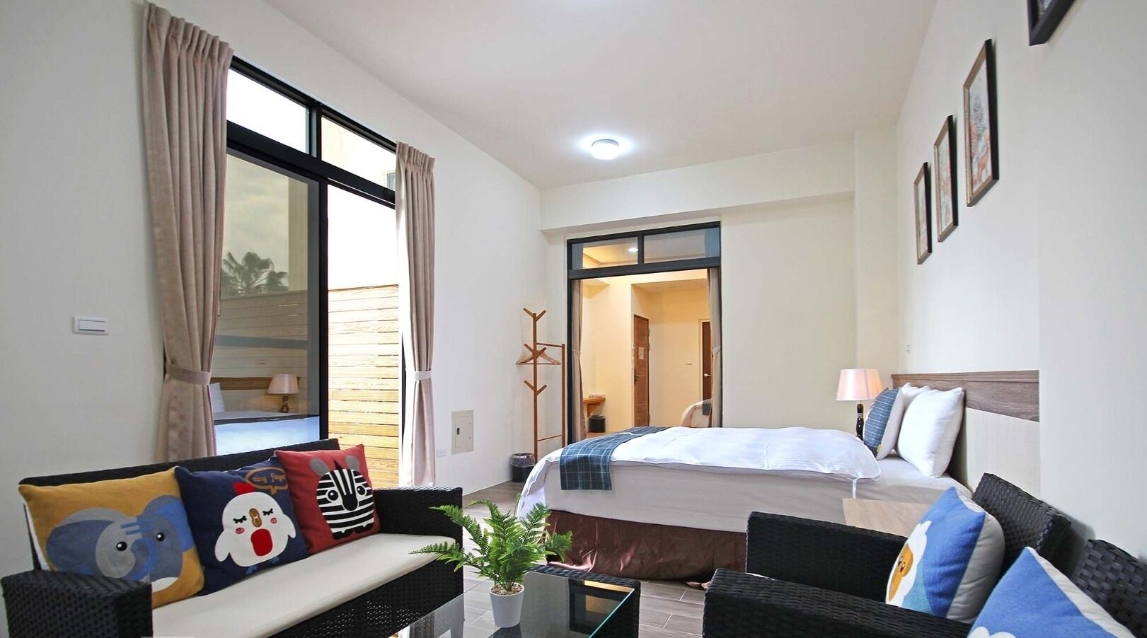 Family Room, Non Smoking, Balcony | Blackout drapes, free WiFi, bed sheets