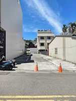 Free self parking