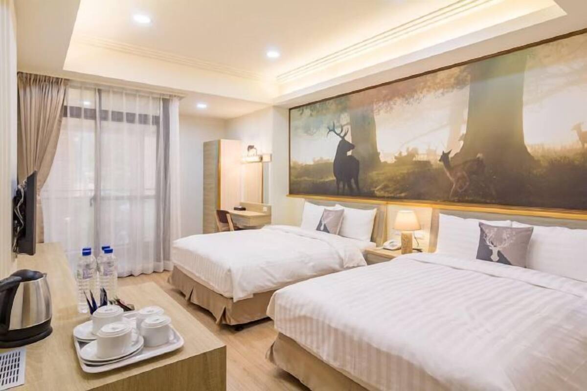 1 dormitorio, cortinas opacas, wifi gratis y ropa de cama