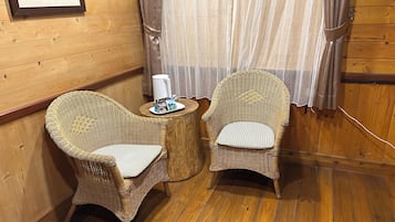 Cozy Double Room (Light sleeper not recommended) | In-room dining