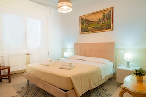 Double or Twin Room | Desk, free WiFi, bed sheets - Hotel La Villa (Cervia)