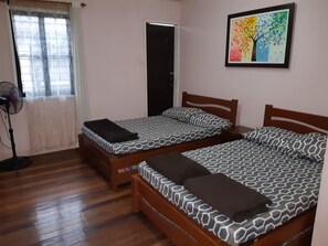 House, 3 Bedrooms | 3 bedrooms, desk, free WiFi, bed sheets - Zya Transient house (Baguio)