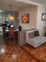 32-inch flat-screen TV with cable channels, TV