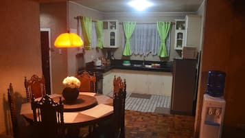 House, 3 Bedrooms | Private kitchenette | Full-sized fridge, microwave, stovetop, electric kettle