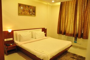 Phòng đôi Superior, hút thuốc | Bộ đồ giường cao cấp, bàn