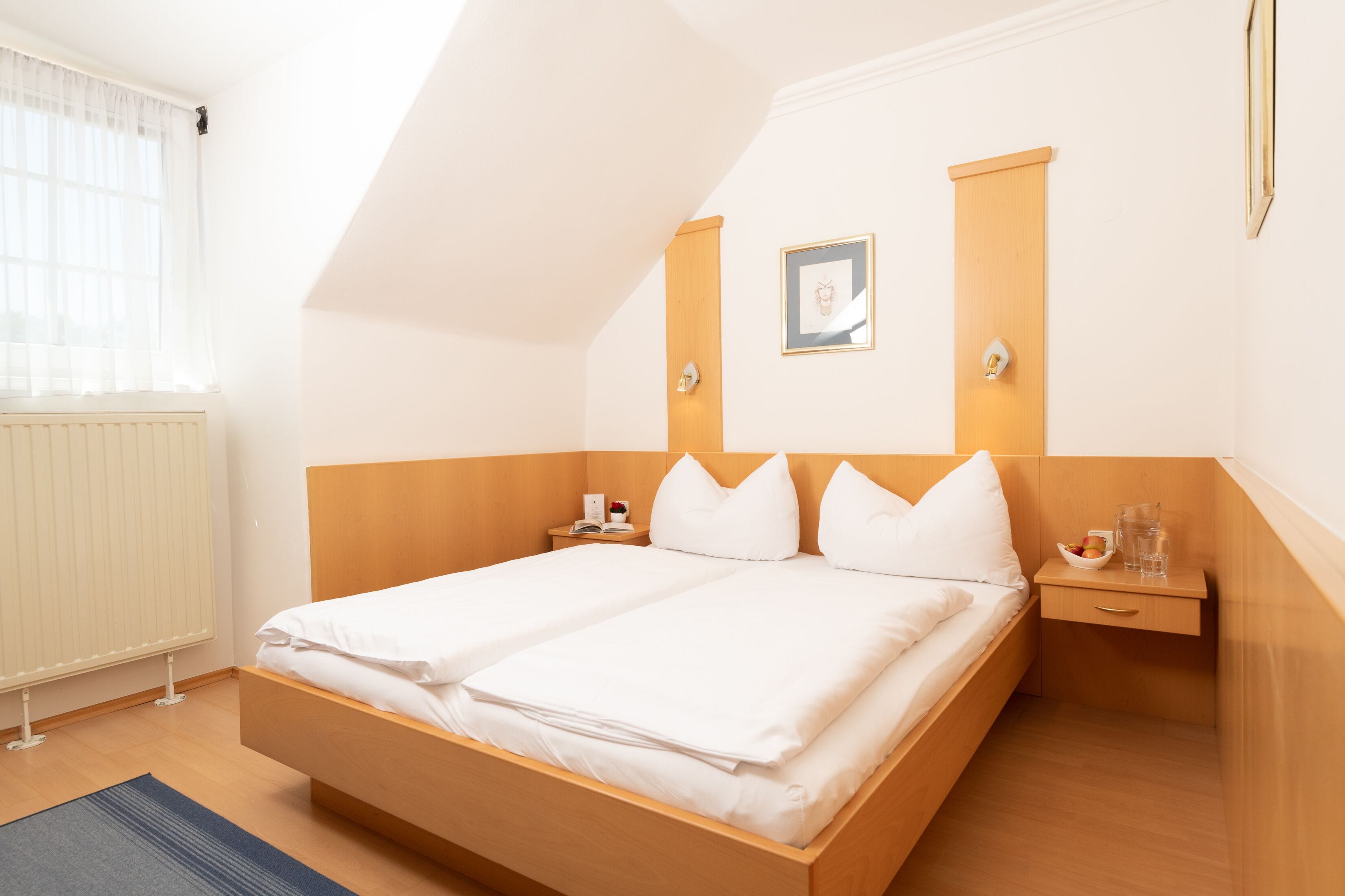 double room | minibar, in-room safe, desk, free wifi