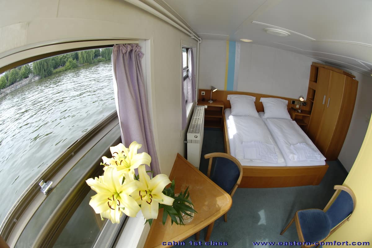 Double Cabin 1st Class, en suite - Eastern Comfort Ship | Wifi gratis y ropa de cama