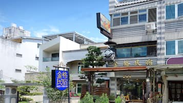 샤워 시설, 레인폴 샤워기, 무료 세면용품, 헤어드라이어