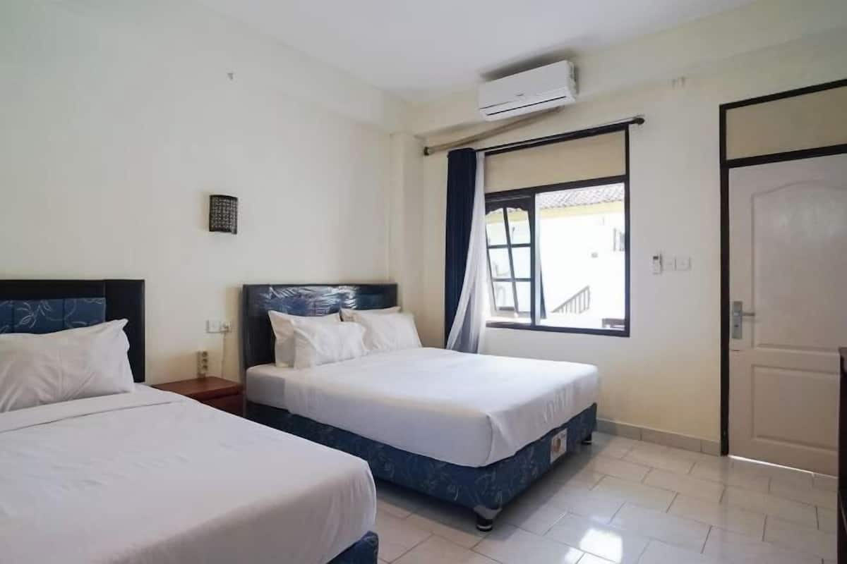 In-room safe, desk, soundproofing, free WiFi