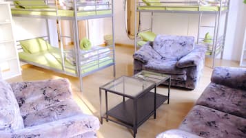 Shared Dormitory, Mixed Dorm, Shared Bathroom (8) | In-room safe, blackout drapes, iron/ironing board, free WiFi