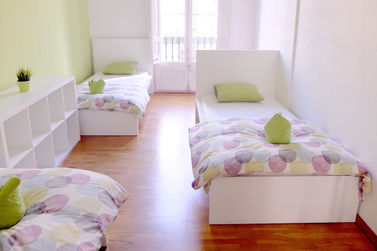 Triple Room (with Shared Bathroom)