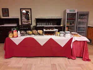 Tägliches inbegriffenes Frühstücksbuffet