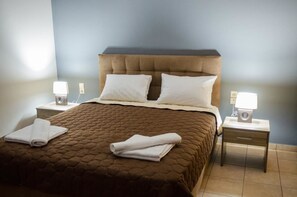 1 chambre, chambres insonorisées, fer et planche à repasser