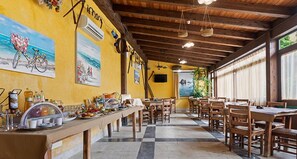 Daily buffet breakfast (EUR 10 per person)