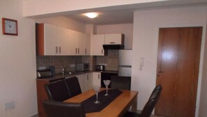 Departamento, 2 habitaciones | Servicio a la habitación