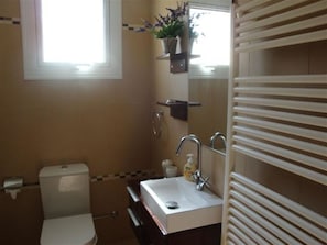Bathroom - Villa Elena (Paralimni)