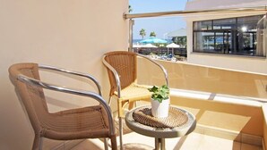 Apartment | Balcony - Bay View Apartment (Paralimni)