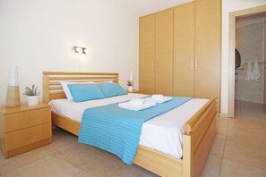 Apartment | 2 bedrooms, in-room safe, iron/ironing board, free cribs/infant beds - Bay View Apartment (Paralimni)