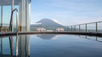 4 Bedroom Penthouse | Terrace/patio