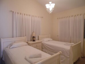 Villa | 3 chambres, coffre-fort, décor unique, ameublement unique