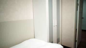 Single Room | Free WiFi, bed sheets