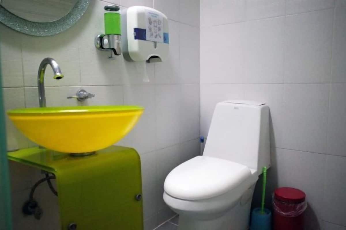 Shower, free toiletries, hair dryer, slippers