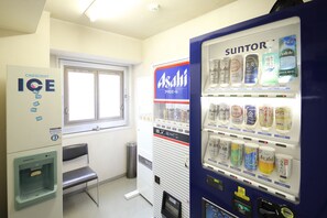 Vending machine - Hotel Airport Komatsu (Komatsu)