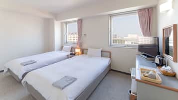 Premium bedding, iron/ironing board, free WiFi, bed sheets