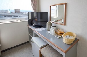 高档床上用品、熨斗/熨衣板、免费 WiFi、床单