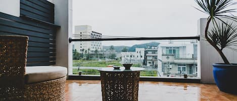 Villa, 4 habitaciones | Balcón