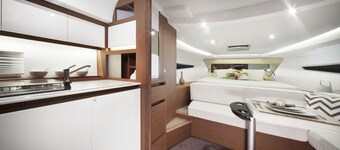 Vietyacht Marina Club - Halong Bay Cruise