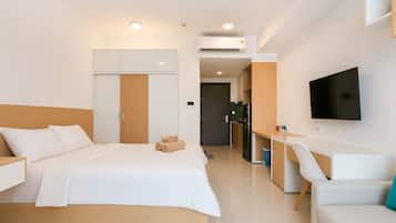 Estúdio conforto, 1 cama Queen, suíte, na torre | Individualmente decorados, individualmente mobiliados, escrivaninha