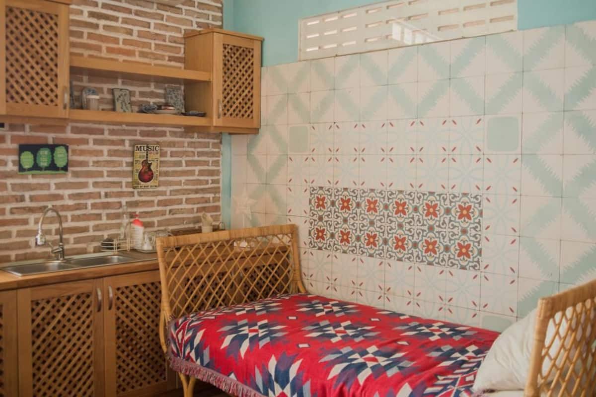 Nhà có thiết kế đặc sắc, 1 phòng ngủ, phù hợp cho người khuyết tật, quang cảnh sông | Giường phụ