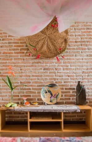 Design House, 1 Bedroom, Accessible, River View | In-room dining - Nam Thi Holiday Home (Cai Be)