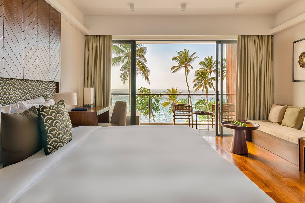 Premium bedding, minibar, in-room safe, desk