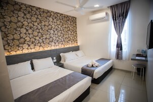 1 habitación, escritorio y sistema de insonorización 