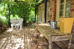 Terrace/patio - Hillside Cottage (Burra)