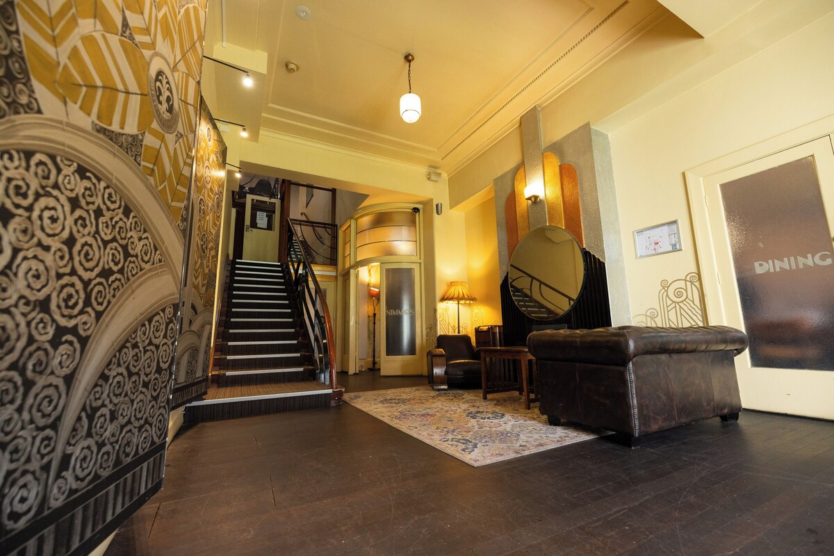 The Mile End Hotel