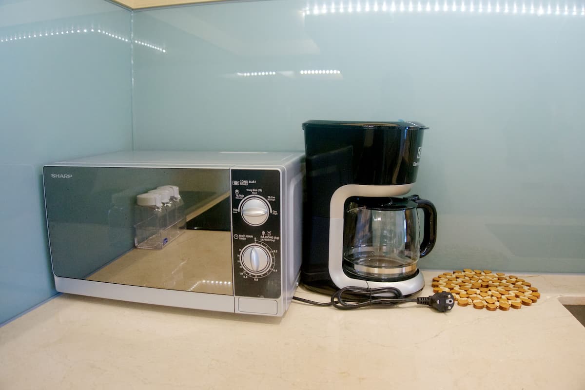Minibar, desk, iron/ironing board, free WiFi
