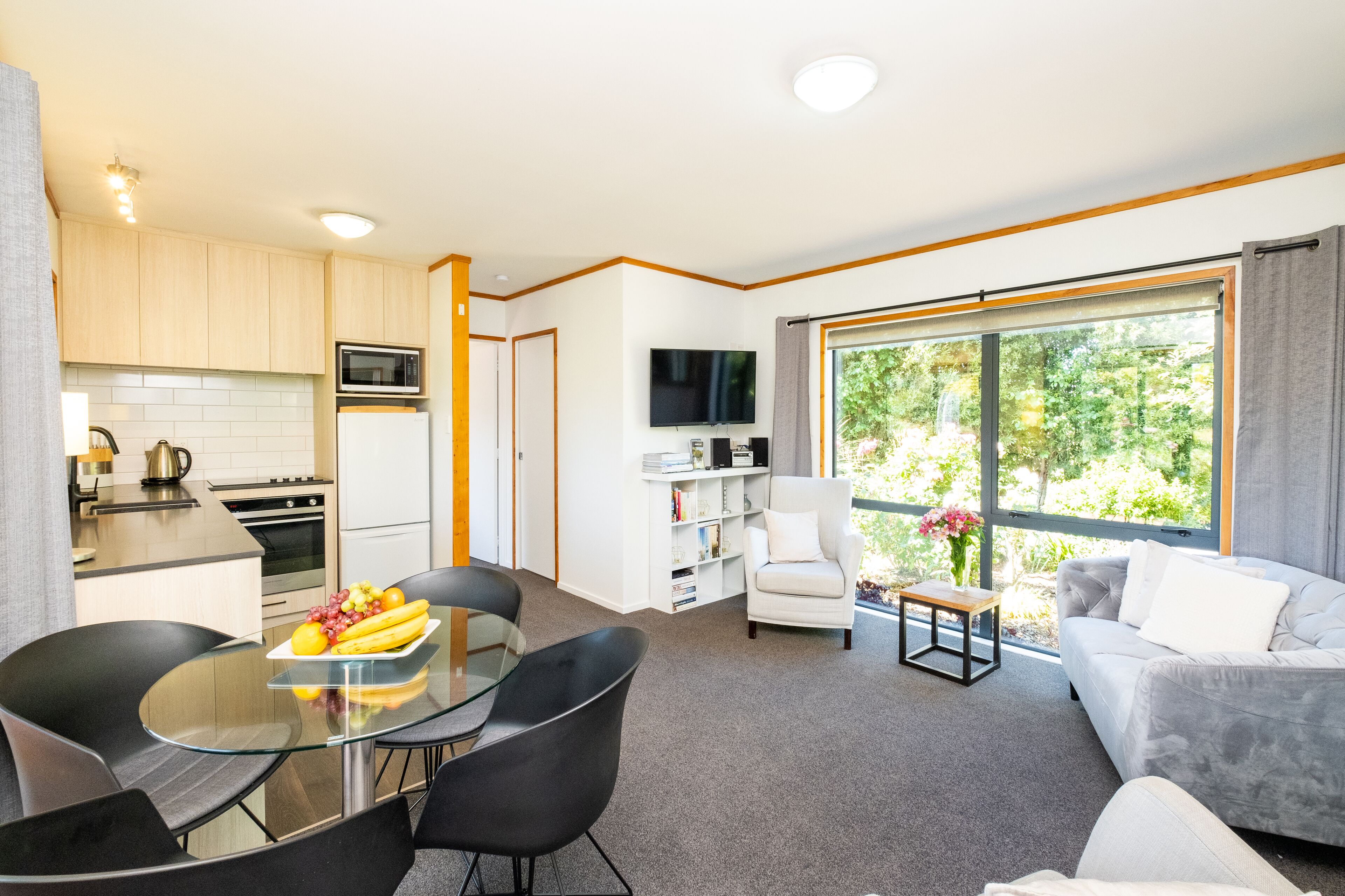 Standard-mökki, 2 makuuhuonetta, tupakointi kielletty, keittiö (Magnolia Cottage) | Ruokailu omassa huoneessa