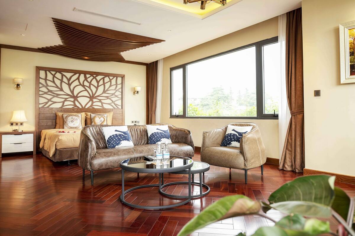 Family Double Room, 1 Bedroom | Minibar, desk, blackout curtains, free WiFi