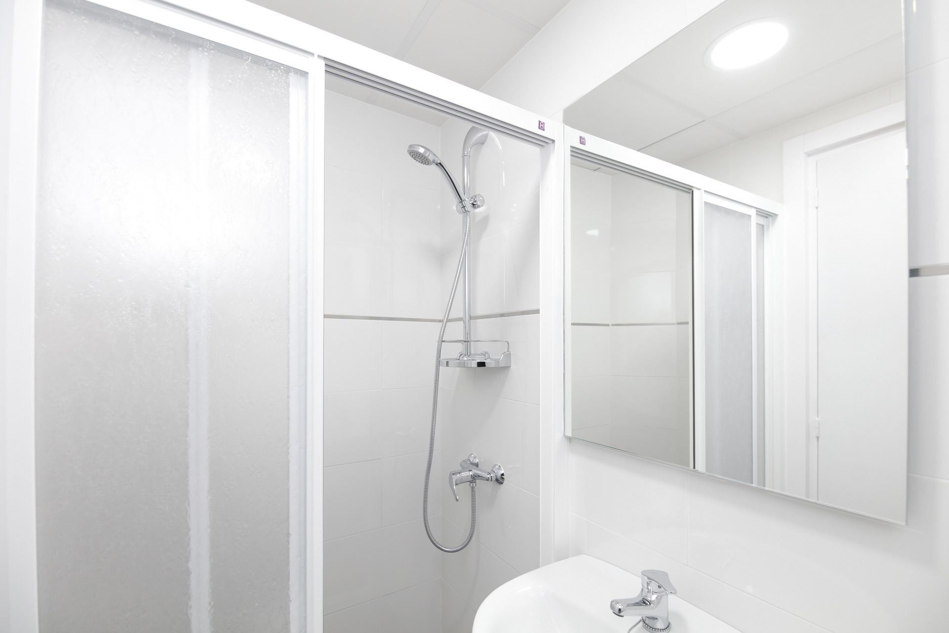 Shower, towels