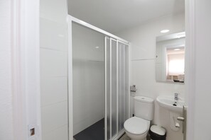 淋浴设施、毛巾