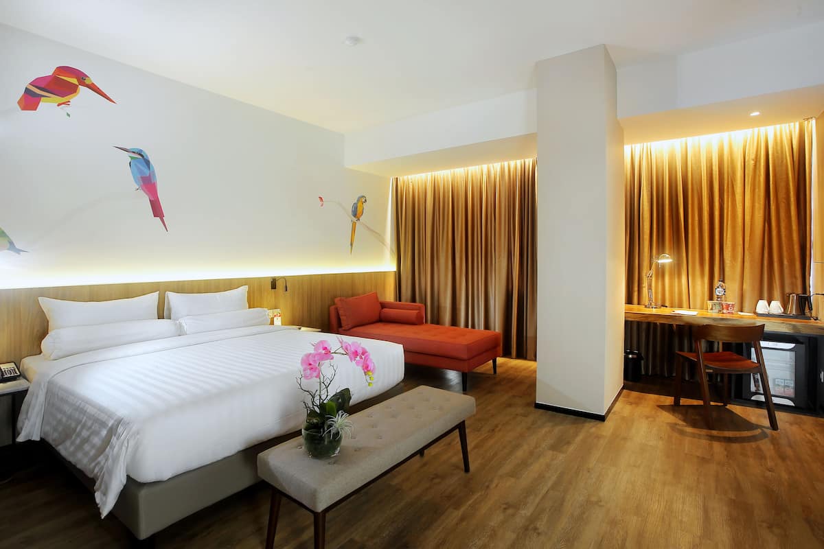 Chambre Double Deluxe, 1 trÚs grand lit | Literie de qualité supérieure, minibar, coffres-forts dans les chambres