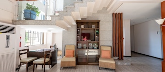 Capital O 176 Bliss Hotel