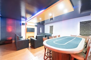 Spielezimmer