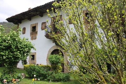 Casona De Treviño