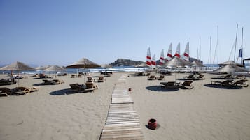 Private beach nearby, free beach shuttle, free beach cabanas
