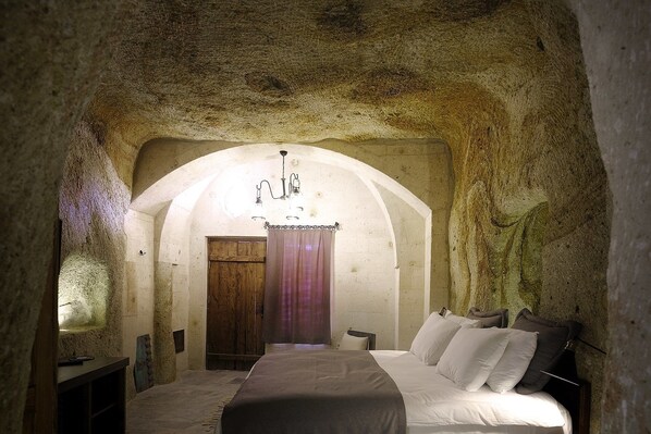 Kahden hengen deluxe-huone | 1 makuuhuone, ylelliset vuodevaatteet, minibaari