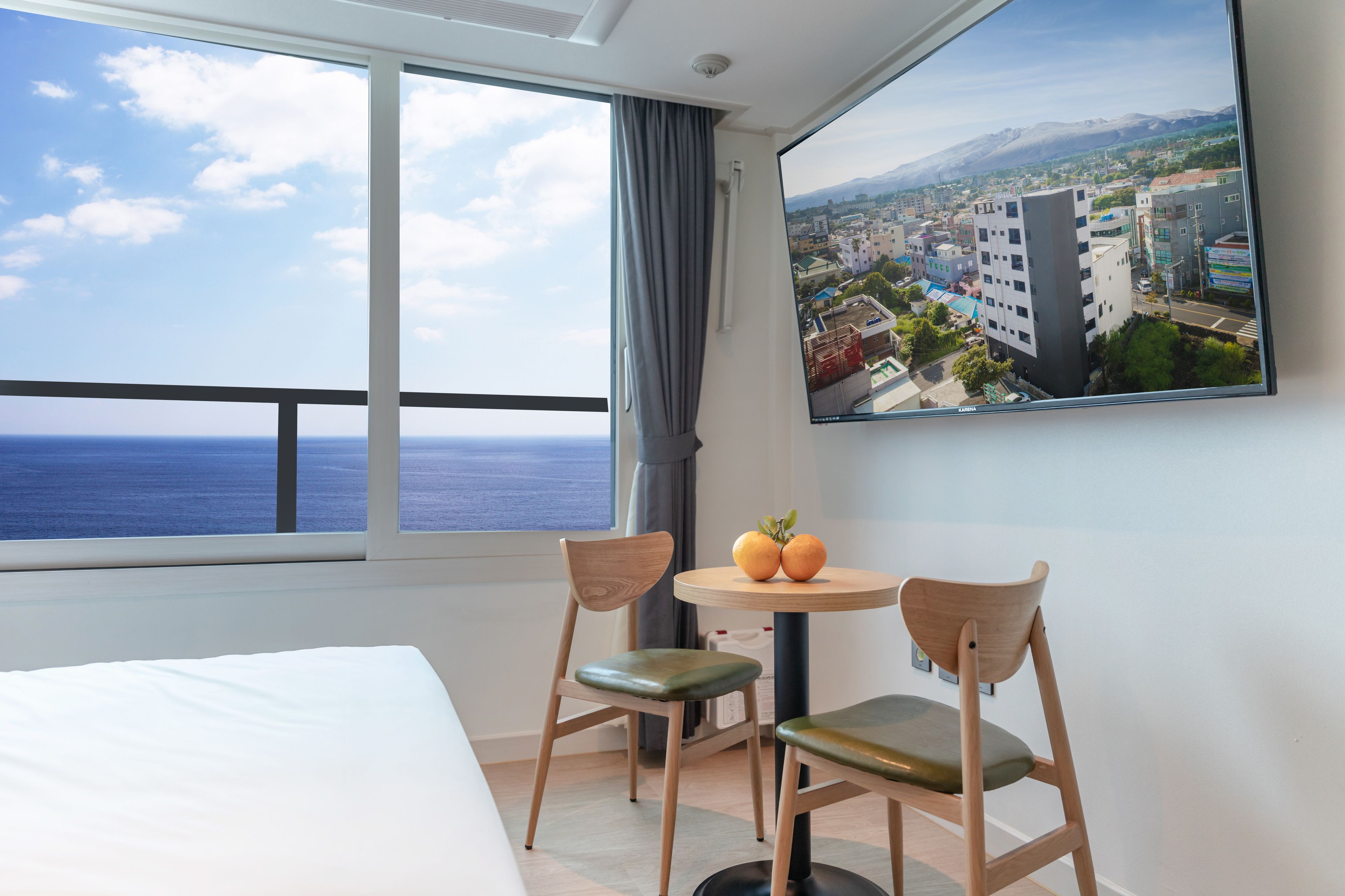 family room | soundproofing, free wifi